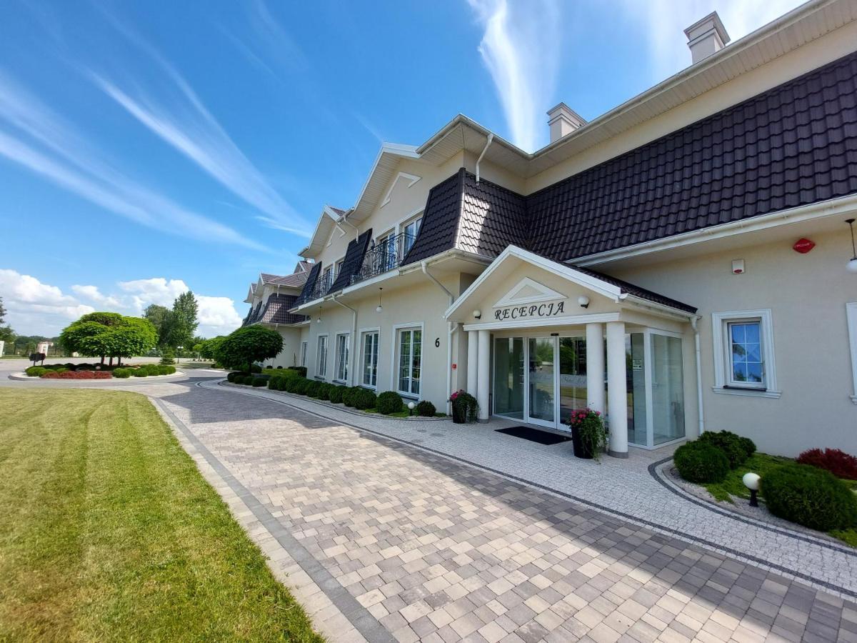 Hotel Lord Radom Bagian luar foto